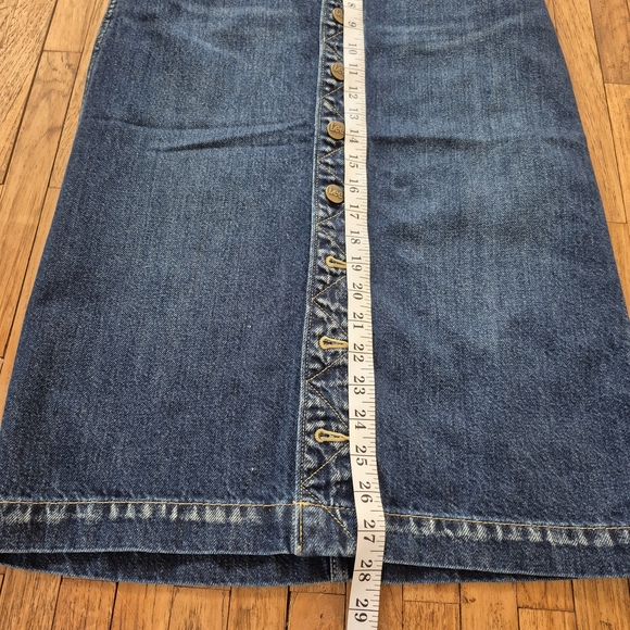 Lee Dark Blue Button-Front Denim Midi Skirt - Picture 4 of 7